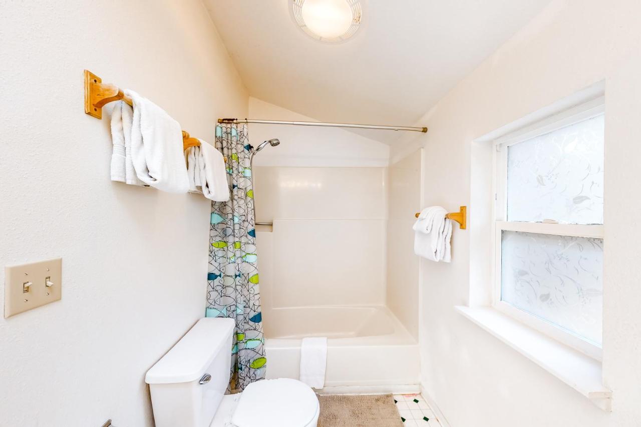 Beach Time Getaway Lincoln City Bagian luar foto